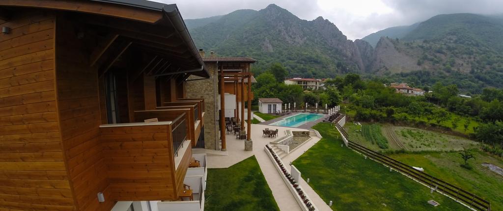 Irene'S Resort Káto Loutrákion Extérieur photo