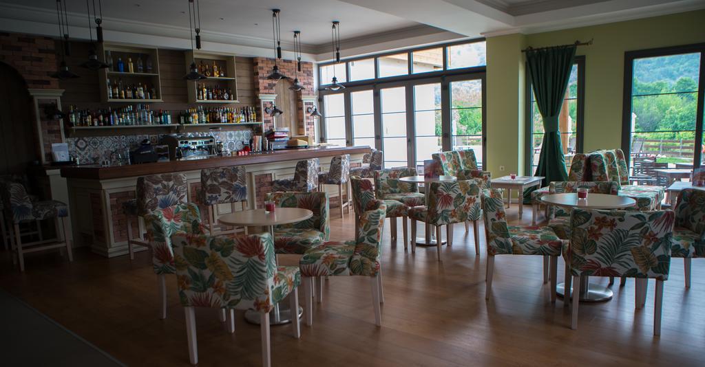 Irene'S Resort Káto Loutrákion Extérieur photo